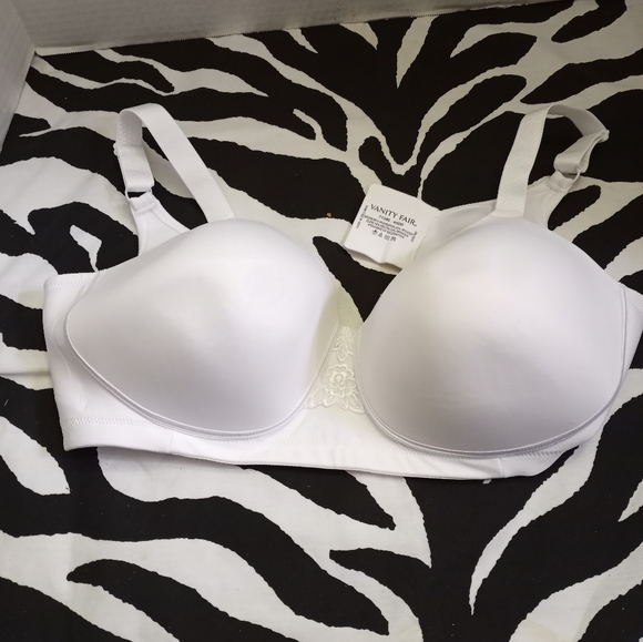 Vanity Fair 40 DD Bra - Picture 3 of 8